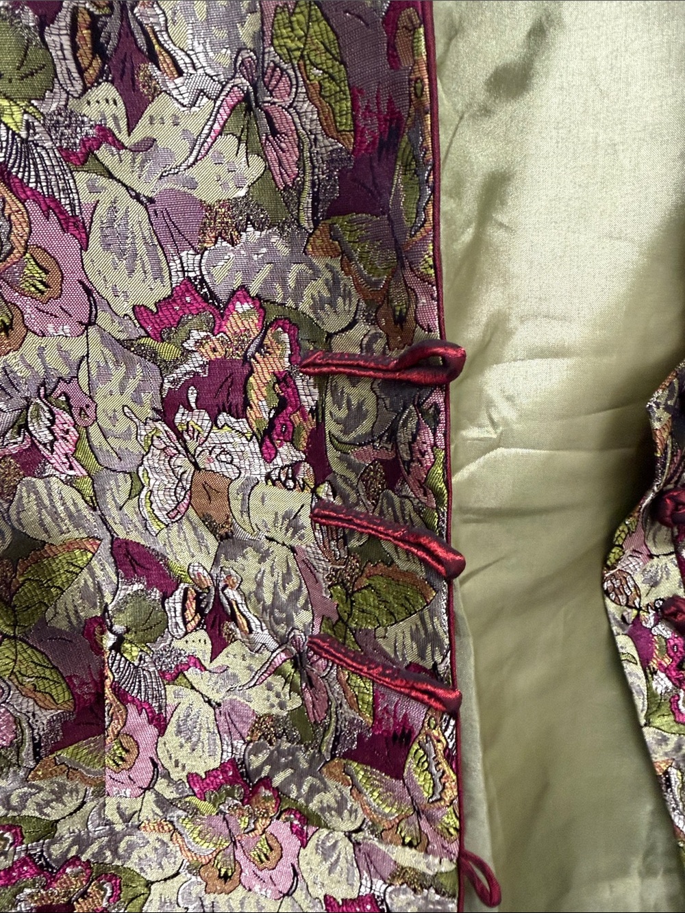 Tonka Shiny Luxury Brocade Floral and Butterfly Blazer in Green and Burgundy - Picture 6 of 10